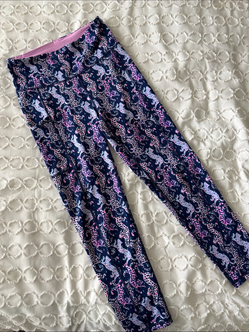 Lilly Pulitzer UPF50+ Luxletic 24” Weekender High Rise Midi Legging